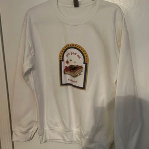 Are you on booktok? Crewneck sweatshirt size medium